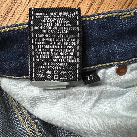 EUC 7 For All Mankind Roll Up Denim shorts - Picture 13 of 16